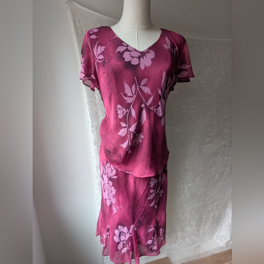 Karin Stevens Fucsia Floral Blouse Skirt Set 8P